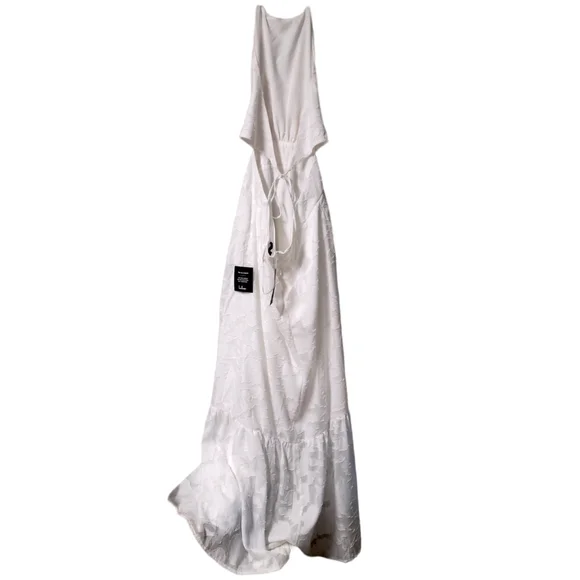 Lulus Touch of Elegance White Floral Burnout Halter Maxi Dress NWT Size XL 12/14 - Picture 14 of 14